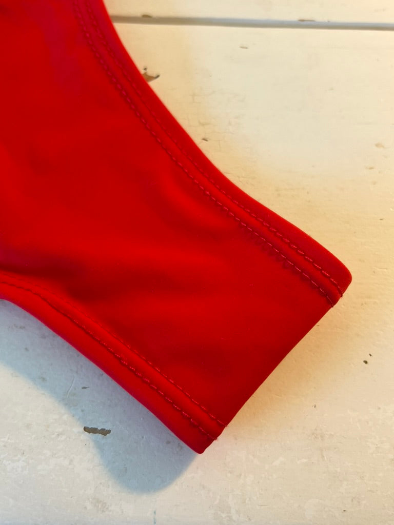 A Twin Needle Creates a Professional Finish: How to Use a Twin Needle