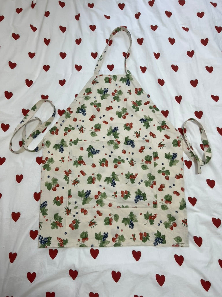 Simple Adjustable Apron Sewing Pattern | Ally Apron